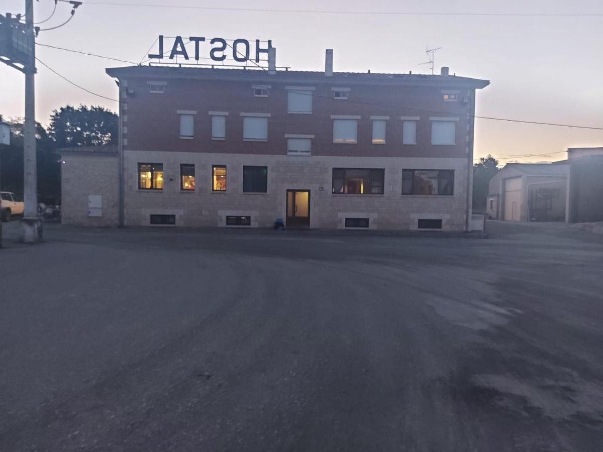 Hostal Linares Villanueva de Argaño Zewnętrze zdjęcie